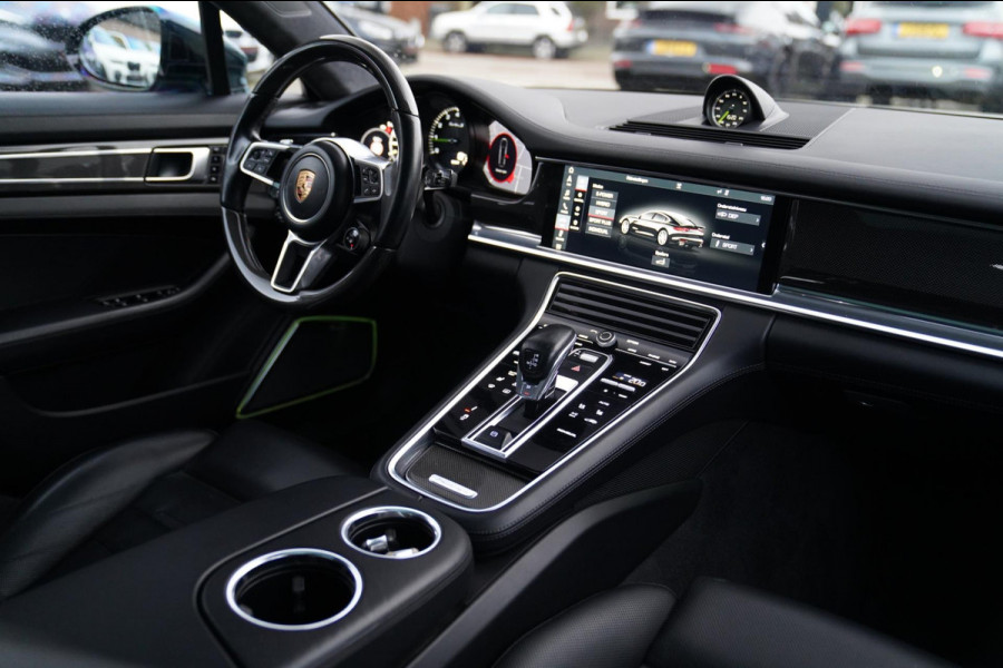 Porsche Panamera 4.0 Turbo S E-Hybrid | Carbon | Massage | Porsche Active Safe | Schuifdak | Adaptieve Cruise | Keramisch | KRIJT