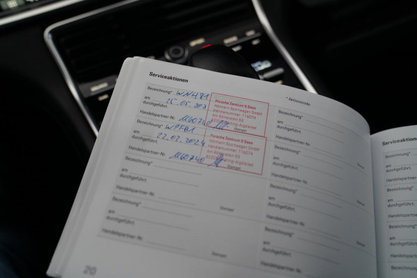 Porsche Panamera 4.0 Turbo S E-Hybrid | Carbon | Massage | Porsche Active Safe | Schuifdak | Adaptieve Cruise | Keramisch | KRIJT