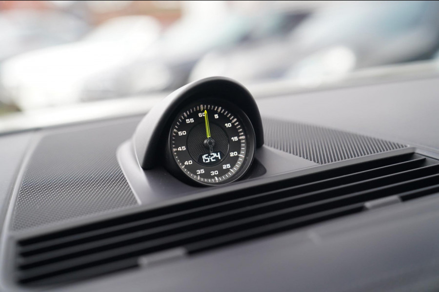 Porsche Panamera 4.0 Turbo S E-Hybrid | Carbon | Massage | Porsche Active Safe | Schuifdak | Adaptieve Cruise | Keramisch | KRIJT