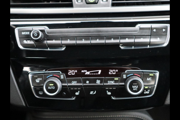 BMW X1 sDrive18i Executive Sport Line Automaat / Navigatie / LED / 18 Inch / Parkeersensoren voor+achter / Voorstoelen Verwarmd / Sportstuur /