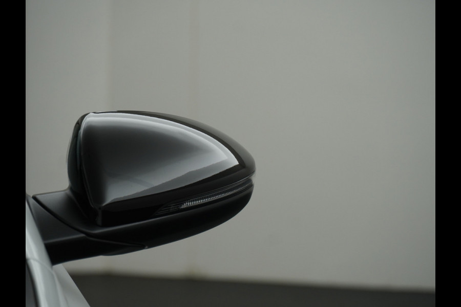 Kia Ceed 1.5 T-GDi GT-PlusLine - Automaat - Rijdende Demo Automaat - Stoel/Stuurverwarming - Adaptief Cruise Control - Navigatie - Climate Control - Fabrieksgarantie Tot 2032