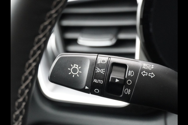 Kia Ceed 1.5 T-GDi GT-PlusLine - Automaat - Rijdende Demo Automaat - Stoel/Stuurverwarming - Adaptief Cruise Control - Navigatie - Climate Control - Fabrieksgarantie Tot 2032