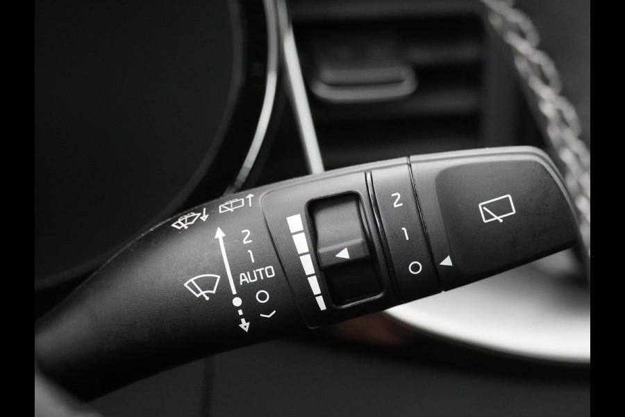 Kia Ceed 1.5 T-GDi GT-PlusLine - Automaat - Rijdende Demo Automaat - Stoel/Stuurverwarming - Adaptief Cruise Control - Navigatie - Climate Control - Fabrieksgarantie Tot 2032