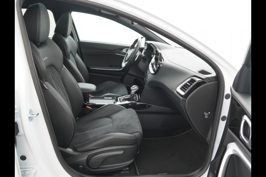 Kia Ceed 1.5 T-GDi GT-PlusLine - Automaat - Rijdende Demo Automaat - Stoel/Stuurverwarming - Adaptief Cruise Control - Navigatie - Climate Control - Fabrieksgarantie Tot 2032