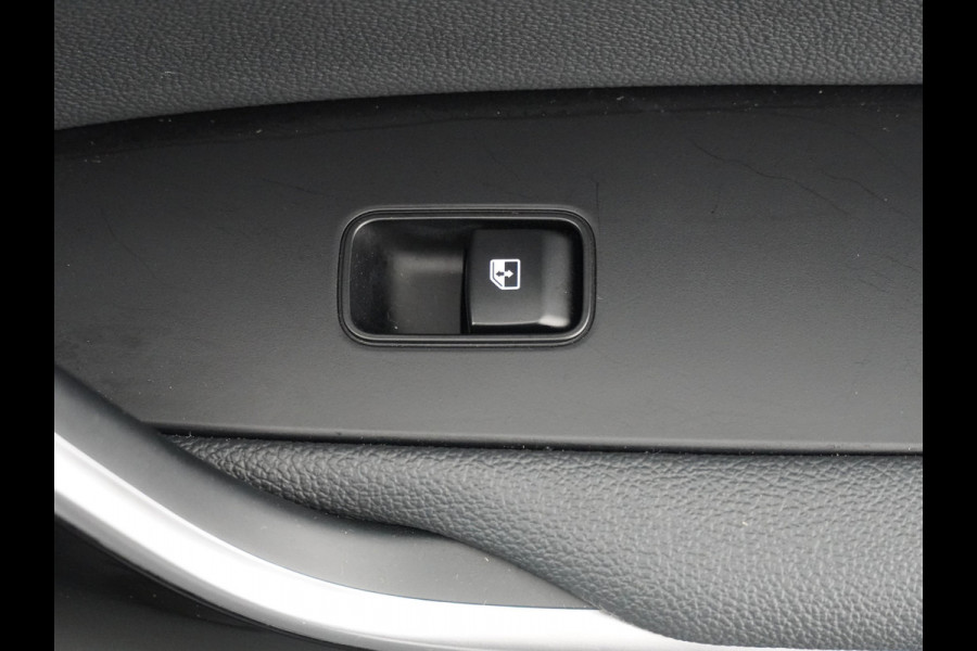 Kia Ceed 1.5 T-GDi GT-PlusLine - Automaat - Rijdende Demo Automaat - Stoel/Stuurverwarming - Adaptief Cruise Control - Navigatie - Climate Control - Fabrieksgarantie Tot 2032