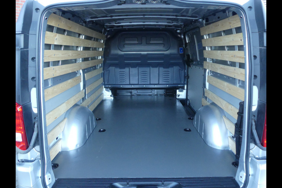Mercedes-Benz Vito 114 CDI Lang Airco/Cruise control/Camera