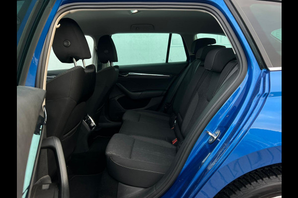 Škoda Octavia Combi 1.5 TSI First Edition NL AUTO | STOELVERW | SFEEVRLICHTING |
