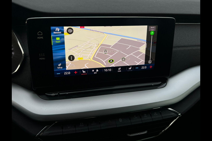 Škoda Octavia Combi 1.5 TSI First Edition NL AUTO | STOELVERW | SFEEVRLICHTING |