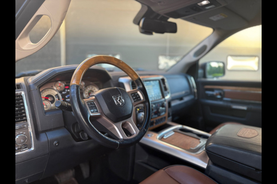 Dodge Ram 1500 5.7 V8 4x4 Crew Cab Longhorn - Luchtvering - Bomvol