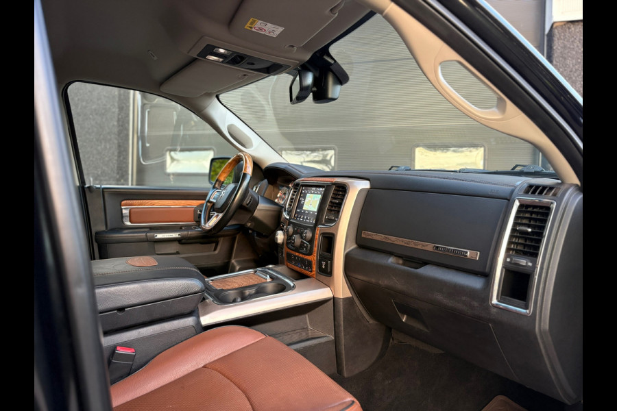 Dodge Ram 1500 5.7 V8 4x4 Crew Cab Longhorn - Luchtvering - Bomvol