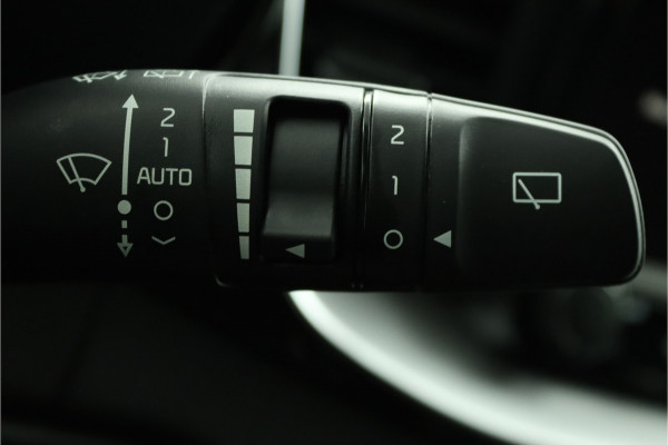 Kia Ceed Sportswagon 1.5 T-GDi DynamicPlusLine Apple Carplay/Android Auto - Cruise Control - Dodehoekdetectie - Navigatie - Stuur/Stoelverwarming - Fabrieksgarantie tot 09-2031