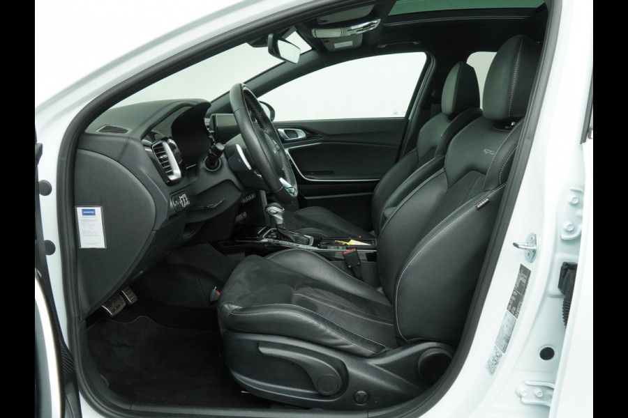 Kia Ceed Sportswagon 1.5 T-GDi GT-Line Automaat - Stoel-/Stuurverwarming - Apple Carplay/Android Auto - Elektrisch bedienbare Achterklep - Schuif-/Kanteldak - - Fabrieksgarantie tot 2030