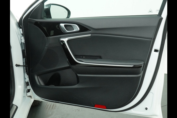 Kia Ceed Sportswagon 1.5 T-GDi GT-Line Automaat - Stoel-/Stuurverwarming - Apple Carplay/Android Auto - Elektrisch bedienbare Achterklep - Schuif-/Kanteldak - - Fabrieksgarantie tot 2030
