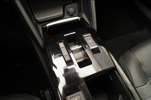 Citroën Ë-C4 Feel Pack 50kWh -NAVI-ECC-PDC-CAM-