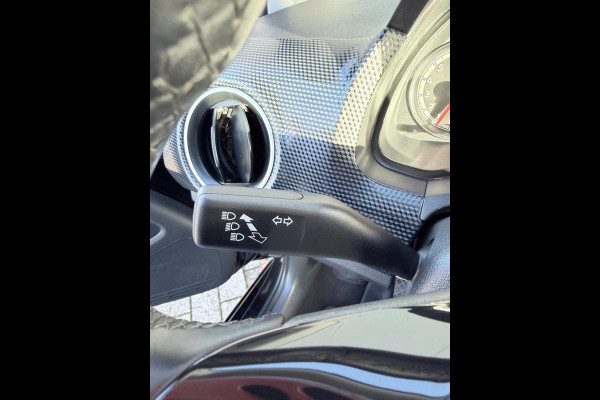 Volkswagen up! Volkswagen UP! 1.0 | AIRCO | Bluetooth | EL. Ramen