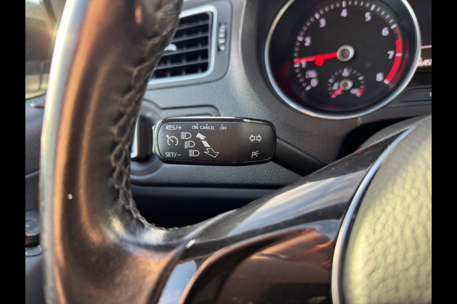 Volkswagen Polo 1.0 BlueMotion Edition DSG PDC Cruise control 95 PK