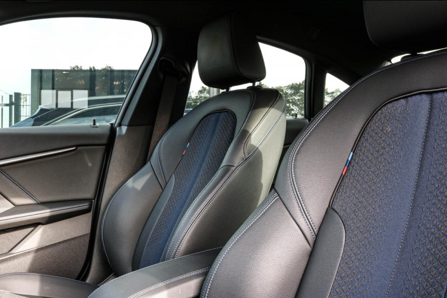 BMW 2 Serie Gran Coupé 218i M-Sport | Harman Kardon | Head Up | Camera | Memorystoelen | Dealer onderhouden | 1e eigenaar