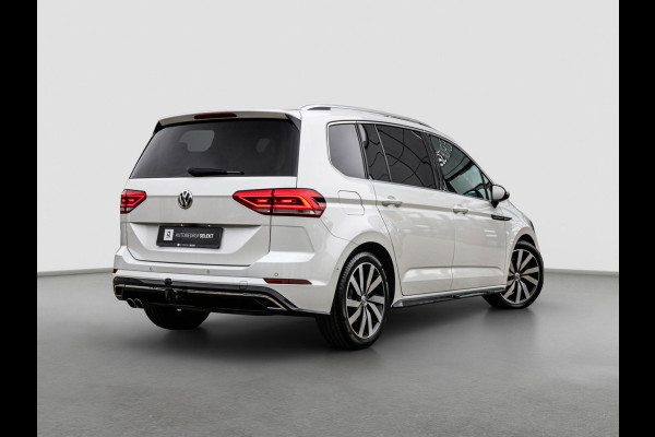 Volkswagen Touran 1.8 TSI R-LINE - PANO - TREKHAAK - CARPLAY - ACC - CAMERA - VOL!!