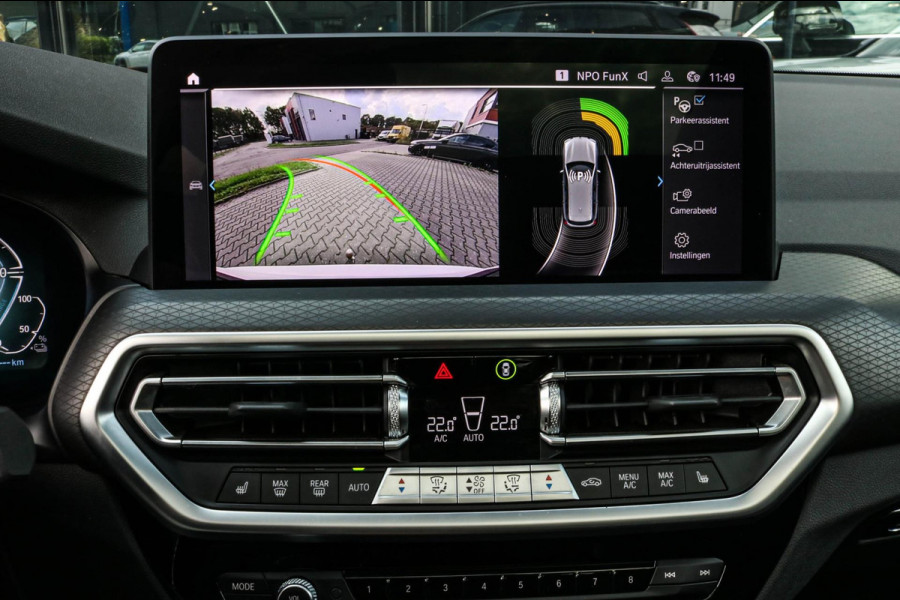 BMW X3 XDrive30e M-SPORT - PANO - TREKAAK - LASER - VOL!!