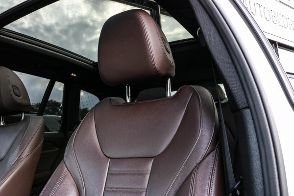 BMW X3 XDrive30e M-SPORT - PANO - TREKAAK - LASER - VOL!!