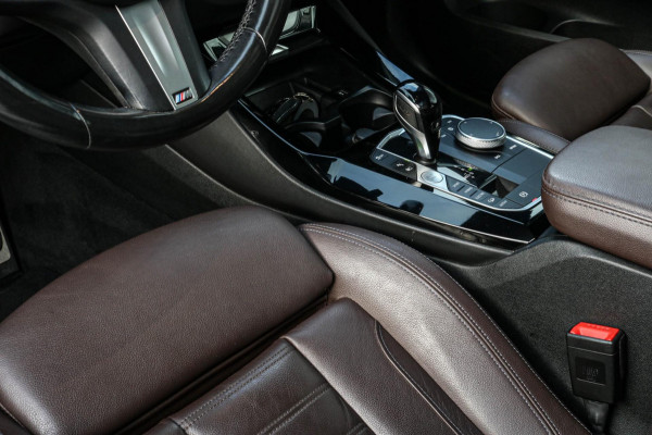 BMW X3 XDrive30e M-SPORT - PANO - TREKAAK - LASER - VOL!!