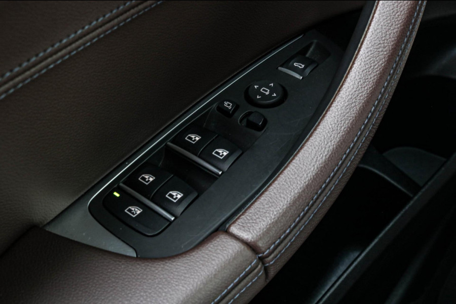 BMW X3 XDrive30e M-SPORT - PANO - TREKAAK - LASER - VOL!!