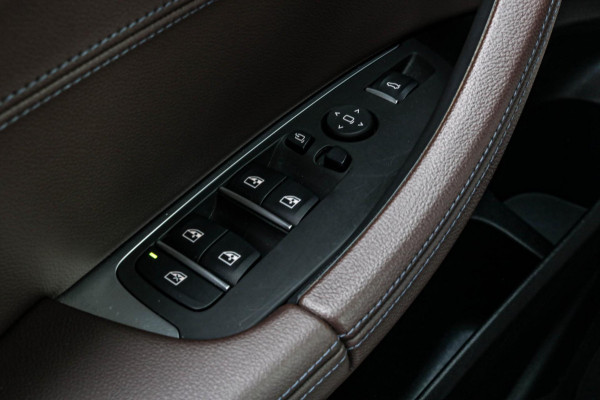 BMW X3 XDrive30e M-SPORT - PANO - TREKAAK - LASER - VOL!!