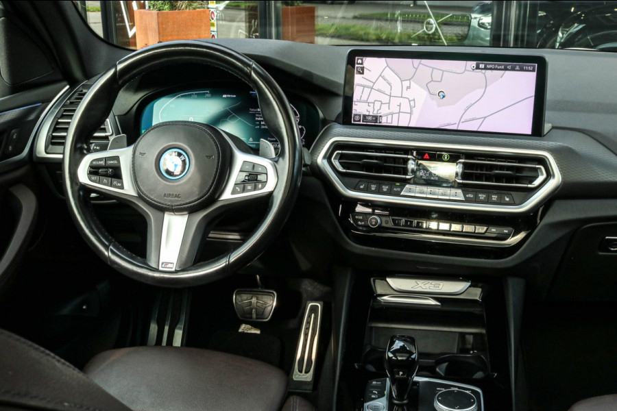 BMW X3 XDrive30e M-SPORT - PANO - TREKAAK - LASER - VOL!!