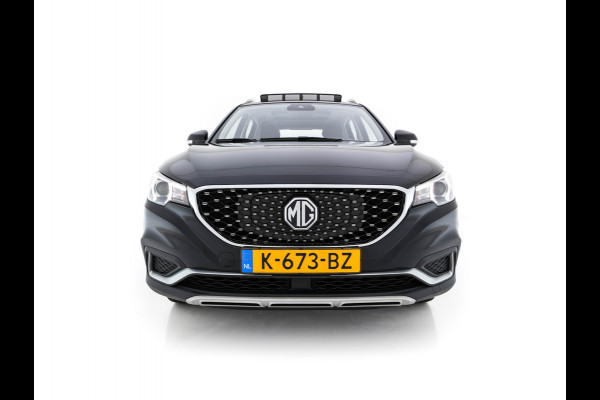MG ZS EV Luxury 45 kWh (INCL.BTW) Aut. *PANO | LEATHER | CCS-FASTLOADER | KEYLESS | NAVI-FULLMAP | ADAPTIVE-CRUISE | CAMERA | HEATED-SPORTSEATS | CARPLAY | BLINDSPOT | DAB | LANE-ASSIST | PRIVACY-GLASS | 17''ALU*