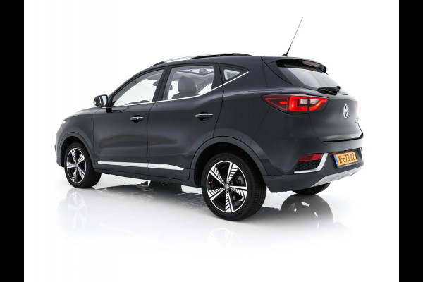 MG ZS EV Luxury 45 kWh (INCL.BTW) Aut. *PANO | LEATHER | CCS-FASTLOADER | KEYLESS | NAVI-FULLMAP | ADAPTIVE-CRUISE | CAMERA | HEATED-SPORTSEATS | CARPLAY | BLINDSPOT | DAB | LANE-ASSIST | PRIVACY-GLASS | 17''ALU*