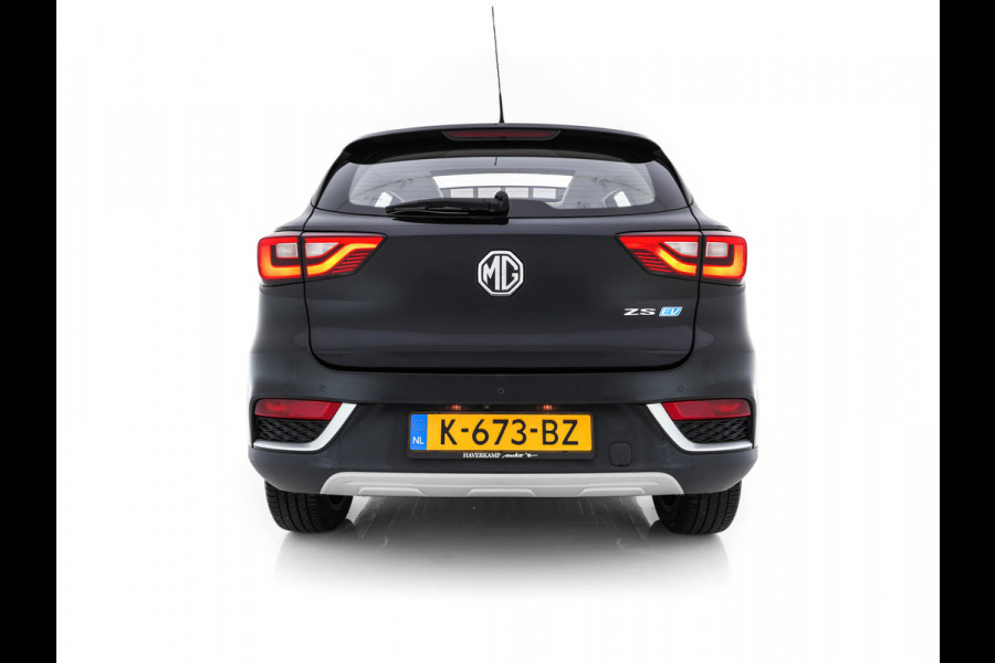 MG ZS EV Luxury 45 kWh (INCL.BTW) Aut. *PANO | LEATHER | CCS-FASTLOADER | KEYLESS | NAVI-FULLMAP | ADAPTIVE-CRUISE | CAMERA | HEATED-SPORTSEATS | CARPLAY | BLINDSPOT | DAB | LANE-ASSIST | PRIVACY-GLASS | 17''ALU*