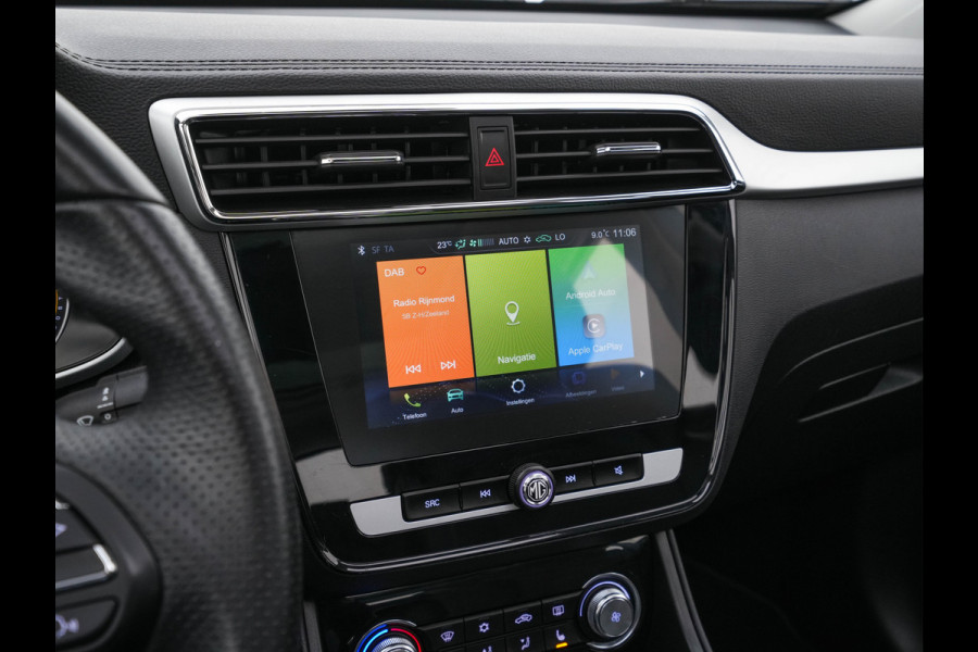 MG ZS EV Luxury 45 kWh (INCL.BTW) Aut. *PANO | LEATHER | CCS-FASTLOADER | KEYLESS | NAVI-FULLMAP | ADAPTIVE-CRUISE | CAMERA | HEATED-SPORTSEATS | CARPLAY | BLINDSPOT | DAB | LANE-ASSIST | PRIVACY-GLASS | 17''ALU*