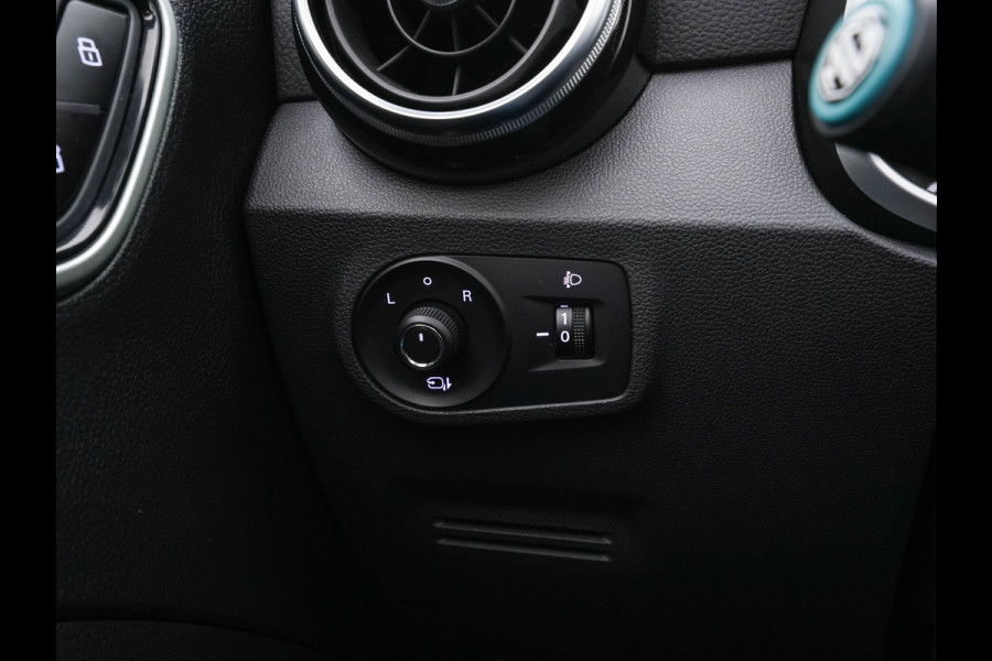 MG ZS EV Luxury 45 kWh (INCL.BTW) Aut. *PANO | LEATHER | CCS-FASTLOADER | KEYLESS | NAVI-FULLMAP | ADAPTIVE-CRUISE | CAMERA | HEATED-SPORTSEATS | CARPLAY | BLINDSPOT | DAB | LANE-ASSIST | PRIVACY-GLASS | 17''ALU*