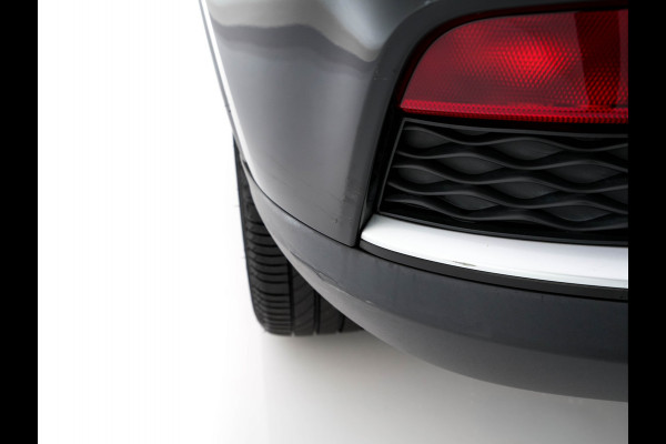 MG ZS EV Luxury 45 kWh (INCL.BTW) Aut. *PANO | LEATHER | CCS-FASTLOADER | KEYLESS | NAVI-FULLMAP | ADAPTIVE-CRUISE | CAMERA | HEATED-SPORTSEATS | CARPLAY | BLINDSPOT | DAB | LANE-ASSIST | PRIVACY-GLASS | 17''ALU*