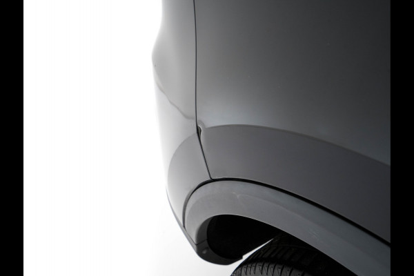 MG ZS EV Luxury 45 kWh (INCL.BTW) Aut. *PANO | LEATHER | CCS-FASTLOADER | KEYLESS | NAVI-FULLMAP | ADAPTIVE-CRUISE | CAMERA | HEATED-SPORTSEATS | CARPLAY | BLINDSPOT | DAB | LANE-ASSIST | PRIVACY-GLASS | 17''ALU*