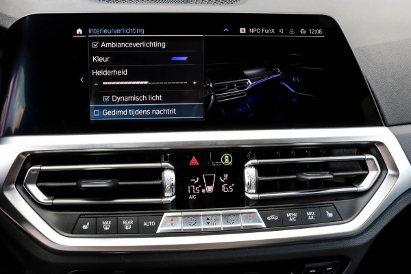 BMW 3 Serie Touring 330e xDrive - TREKHAAK - 360 CAMERA - DEALER ONDERHOUDEN - LED - HOUTINLEG - SFEERVERLICHTING