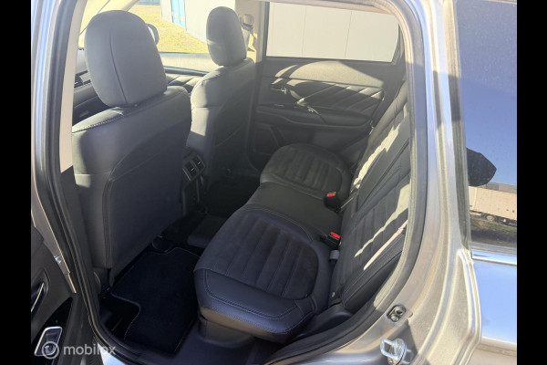 Mitsubishi Outlander 2.4 PHEV Intense TREKHAAK CAMERA