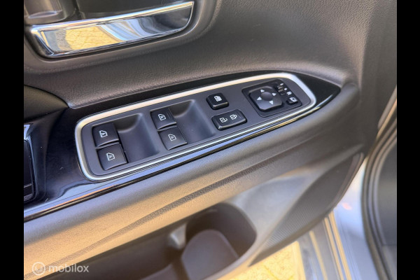 Mitsubishi Outlander 2.4 PHEV Intense TREKHAAK CAMERA