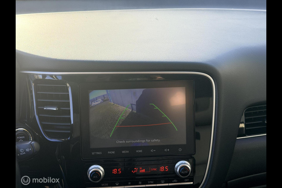 Mitsubishi Outlander 2.4 PHEV Intense TREKHAAK CAMERA