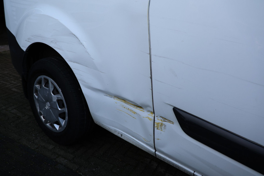 Ford Transit Custom 310 2.0 TDCI L2H1 | Automaat | L+R Schuifdeur | CarPlay | Stoelverwarming | Cruise control | 3-Zitter | Elek. ramen | Airco | Euro 6 | Lengte 2