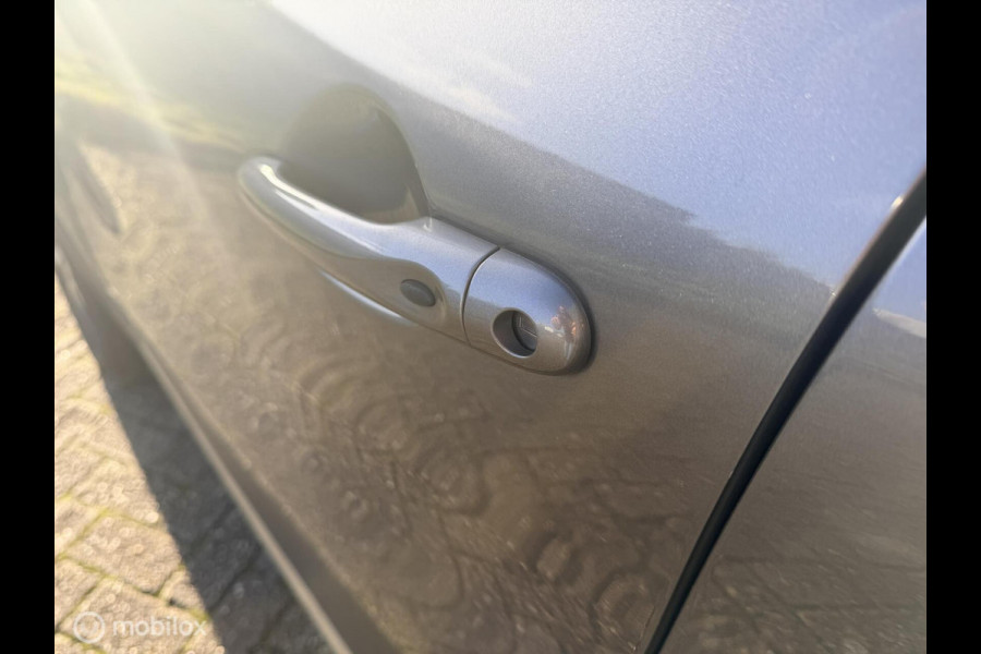 Renault Captur 0.9 TCe Intens TREKHAAK ACHTERUITRIJCAMERA