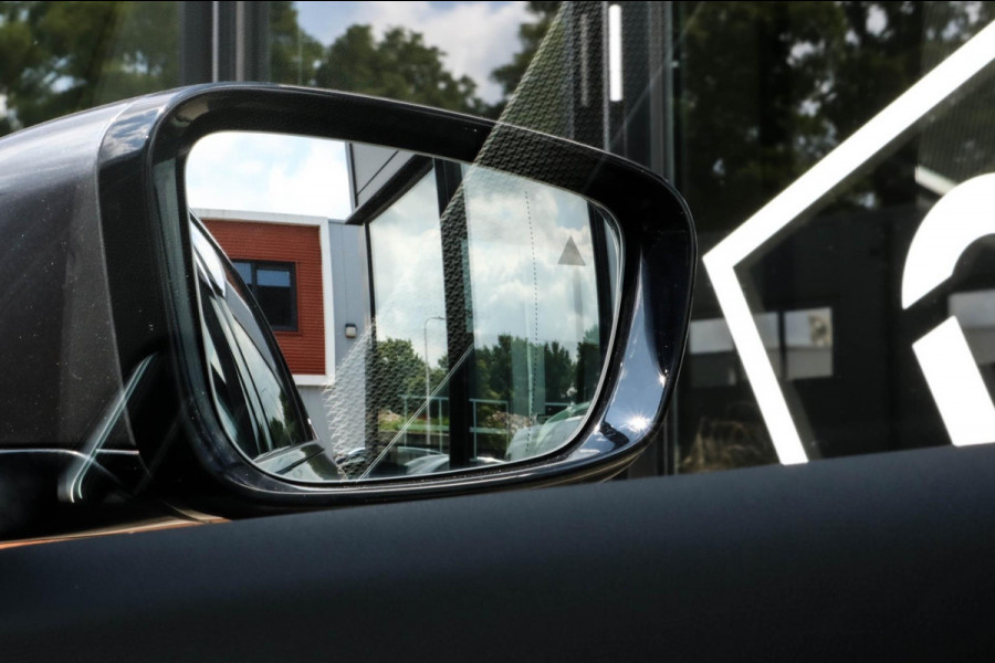 BMW 3 Serie Touring 330e - M-SPORT - CARPLAY - SFEERVERLICHTING - DEALER ONDERHOUDEN - EERSTE EIGENAAR - STOELVERWARMING