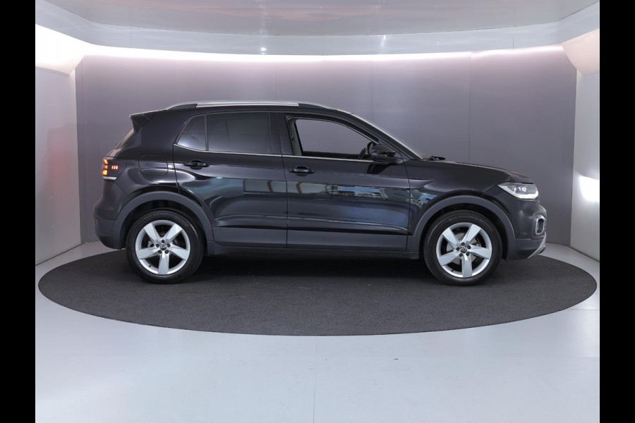 Volkswagen T-Cross 1.0 TSI Style 110 pk Automaat (DSG) | Navigatie via App | Parkeersensoren | Achteruitrijcamera | Stoelverwarming | Adaptieve cruise control |