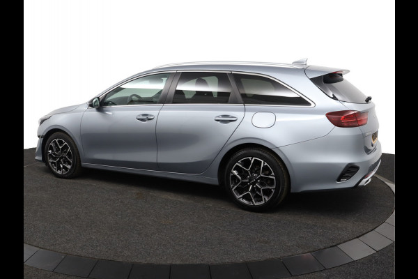 Kia Ceed Sportswagon 1.5 T-GDi GT-Line Apple Carplay/Android Auto - Cruise Control - Dodehoekdetectie - Panoramadak - Navigatie - Stuur/Stoelverwarming Fabrieksgarantie tot 07-2031