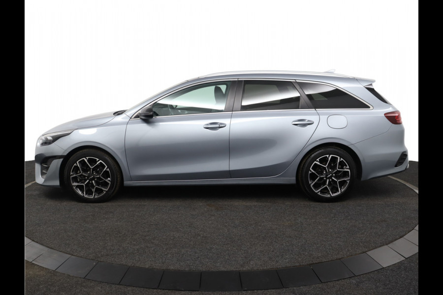 Kia Ceed Sportswagon 1.5 T-GDi GT-Line Apple Carplay/Android Auto - Cruise Control - Dodehoekdetectie - Panoramadak - Navigatie - Stuur/Stoelverwarming Fabrieksgarantie tot 07-2031