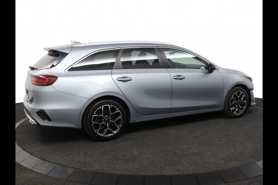 Kia Ceed Sportswagon 1.5 T-GDi GT-Line Apple Carplay/Android Auto - Cruise Control - Dodehoekdetectie - Panoramadak - Navigatie - Stuur/Stoelverwarming Fabrieksgarantie tot 07-2031