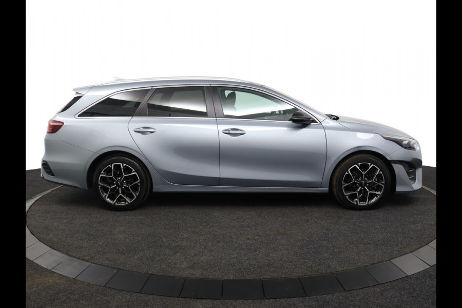 Kia Ceed Sportswagon 1.5 T-GDi GT-Line Apple Carplay/Android Auto - Cruise Control - Dodehoekdetectie - Panoramadak - Navigatie - Stuur/Stoelverwarming Fabrieksgarantie tot 07-2031