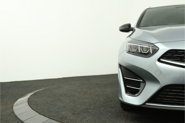 Kia Ceed Sportswagon 1.5 T-GDi GT-Line Apple Carplay/Android Auto - Cruise Control - Dodehoekdetectie - Panoramadak - Navigatie - Stuur/Stoelverwarming Fabrieksgarantie tot 07-2031