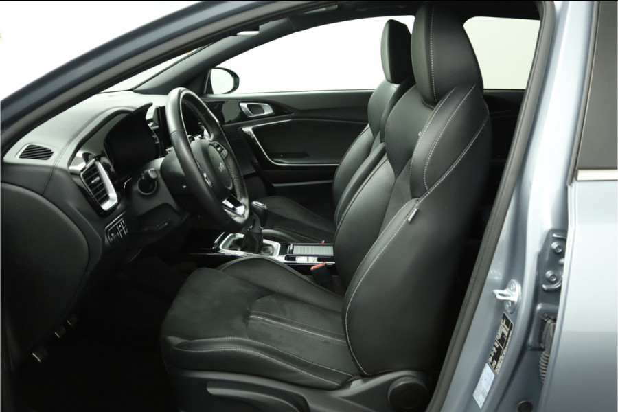 Kia Ceed Sportswagon 1.5 T-GDi GT-Line Apple Carplay/Android Auto - Cruise Control - Dodehoekdetectie - Panoramadak - Navigatie - Stuur/Stoelverwarming Fabrieksgarantie tot 07-2031