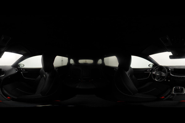 Kia Ceed Sportswagon 1.5 T-GDi GT-Line Apple Carplay/Android Auto - Cruise Control - Dodehoekdetectie - Panoramadak - Navigatie - Stuur/Stoelverwarming Fabrieksgarantie tot 07-2031